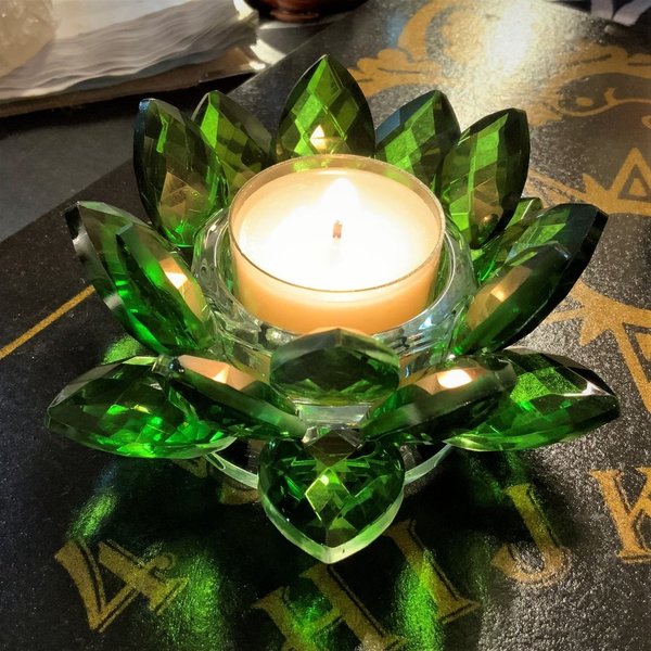 Lotus Kerzenhalter Kristall grün