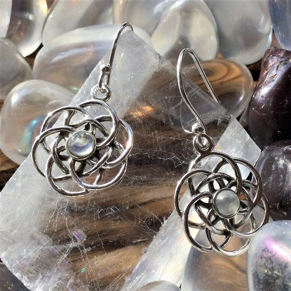 Keltische Blume mit Mondstein - Ohrhänger